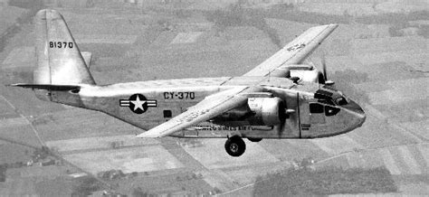 Chase YC-122A en vol