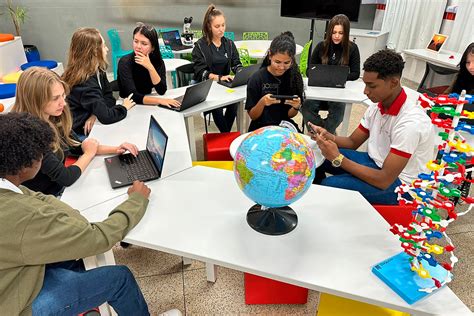 Alunos Da Etec De Teodoro Sampaio Participam De Programa Da Junior