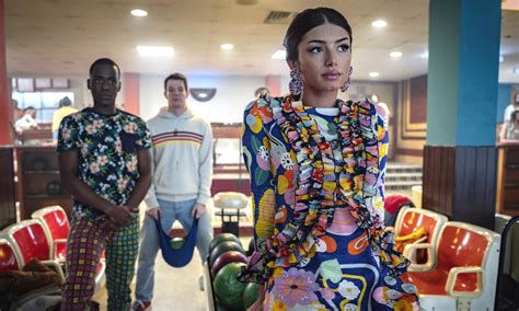 Mimi Keene El Estilo De La Nueva Protagonista De La Serie De Netflix Sex Education