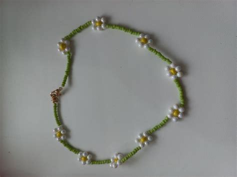 Чокер с цветами из бисера | Чокер, Бисер, Бусы