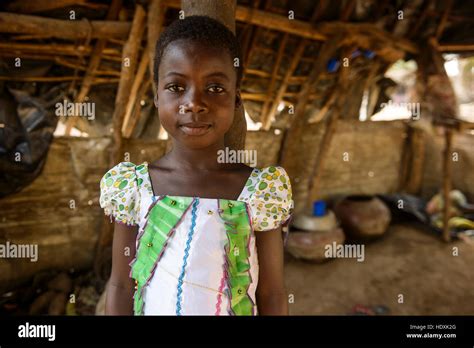 Cote Divoire People Hi Res Stock Photography And Images Alamy