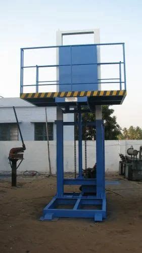 Isha Hydraulic Goods Lift Maximum Speed Variable Maximum Height