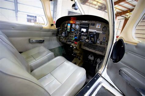 Piper Seminole Interior