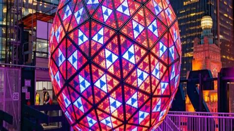 Times Square New Years Eve Ball Drop—when And Where To Tune In Your