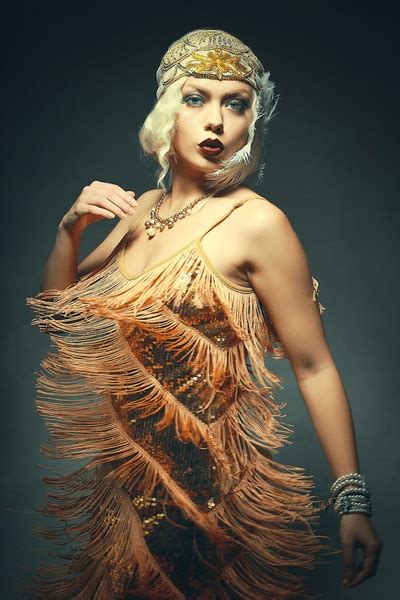 Blonde Flapper Makeup