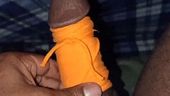 Aprenda de nosotros cómo agrandar el pene con aceite largo y aceitoso XVIDEOS