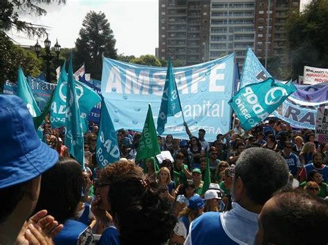 Estatales Y Docentes Retoman Las Medidas De Fuerzas En Reclamo De