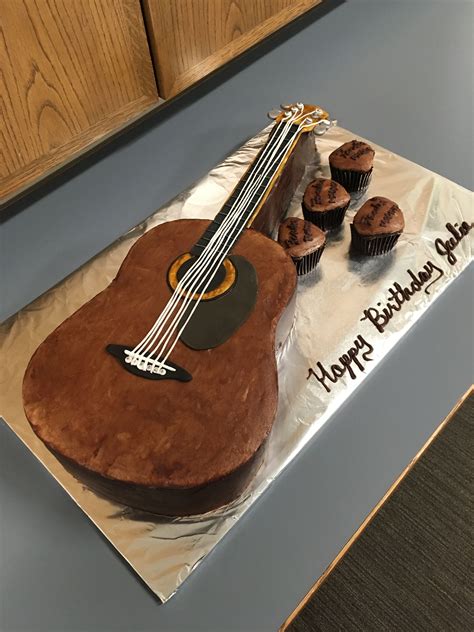 Pin By Camelia Greenberg On My Cakes Music Instruments Cake Birthday