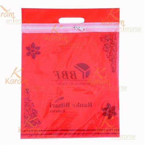 Karam Non Woven Saree Cover For Saree Packaging At Rs 5 5 Piece In Surat