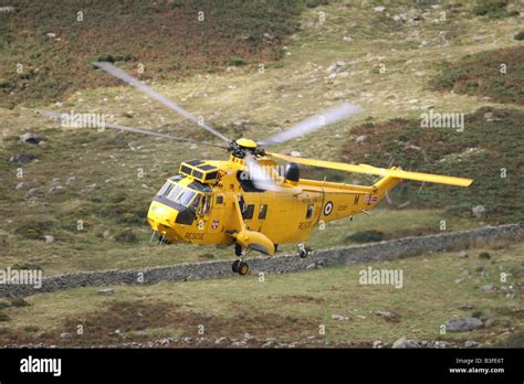 Helicopter Sea King Yellow Hi Res Stock Photography And Images Alamy