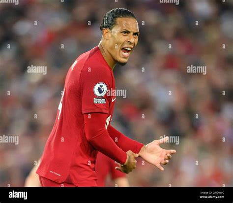 Virgil van dijk Fotos und Bildmaterial in hoher Auflösung Alamy