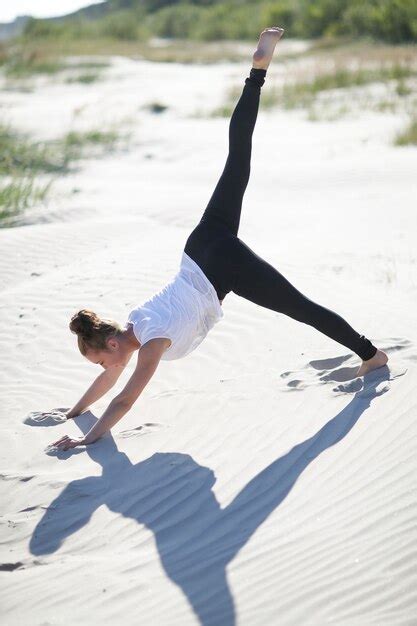 Free Photo | Yoga on the beach