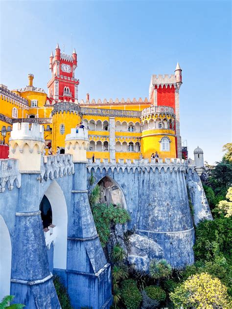 Visiting Pena Palace: A Majestic Architectural Masterpiece of Sintra