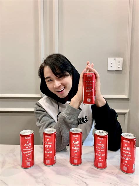 Coca Cola 1 lần nữa khiến giới trẻ sôi sục với bộ lon Trao giai điệu