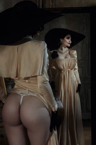 Kalinka Fox Alcina Dimitrescu Luscious Hentai Manga Porn