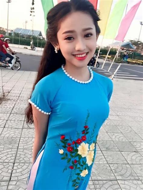 Các hot girl vòng cứ ngày càng phổng phao đẫy đà