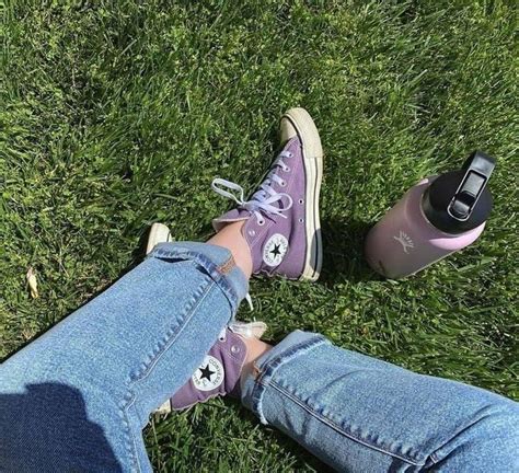 Purple Converse 🌸 In 2020 Purple Converse Outfits With Converse Aesthetic Shoes