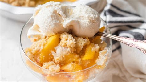 Classic Peach Cobbler Recipe