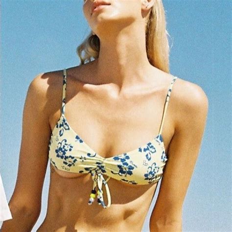 Bamba Swim Nwt Bamba Swim Cindy Bikini Top Hawaiian Sz Med Poshmark