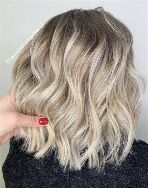 Coupes Au Carr Avec Balayage Ombre Blond Polaire Page