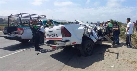 Barranca Choque Entre Camioneta Y Cami N Deja Dos Muertos Cerca Al