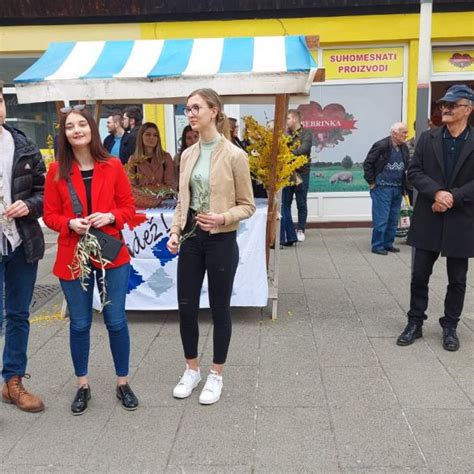 Radio Slavonija Hdz Ova Mlade Uo I Cvjetnice Gra Anima Dijelila