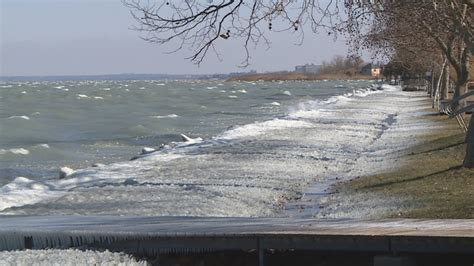 Nem biztonságos a Balaton jege Olvasóink kérdezték Hírek KaposPont