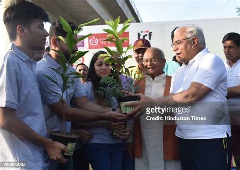 Manohar Lal Khattar Photos And Premium High Res Pictures Getty Images