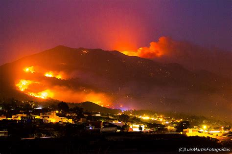 El Fuego Sigue Avanzando En Los Dos Frentes Y Obliga A Evacuar A 1 800