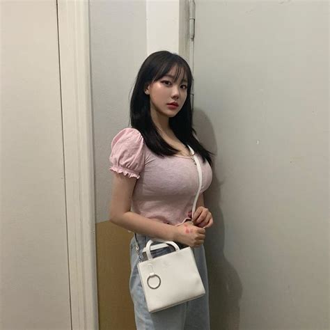 Hot Sexy Sejinming Bikini Pics