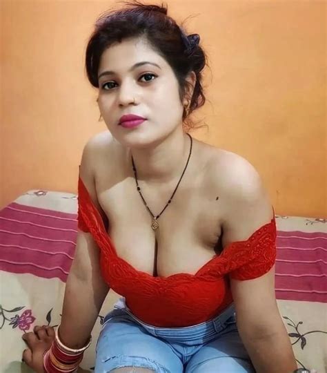 BJ BOOBS SUCKING FULL NUDE NURU FEMALE BODY MASSAGE HAPPY ENDING Banjara Hills