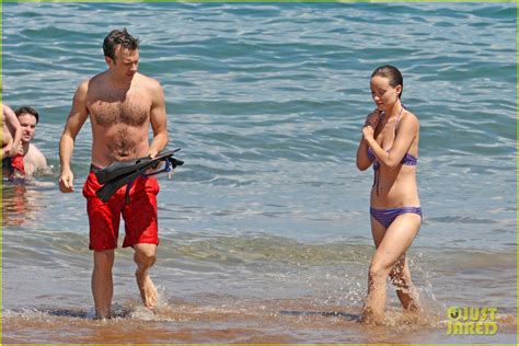 Olivia Wilde Bikini Babe In Hawaii With Shirtless Jason Sudeikis