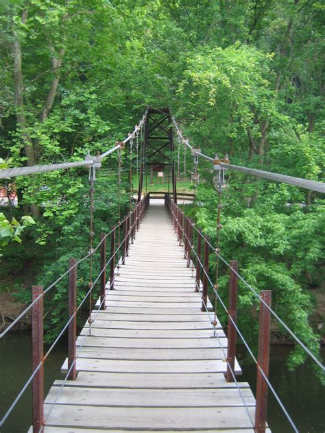 The "swinging" bridge ... Guide to Baltimore: Suspension Bridge in ...