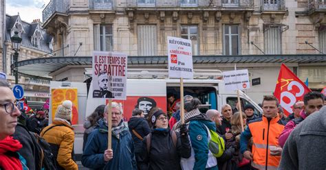 Faut quils lenlèvent cette loi à Orléans mobilisation en demi