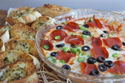 Hot Pizza Dip Recipe W Toasted Garlic Baguettes Divas Can Cook