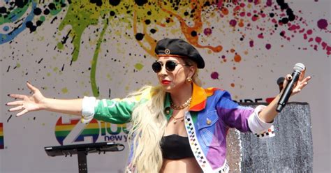 Lady Gaga Gay Pride à New York le Juin Purepeople
