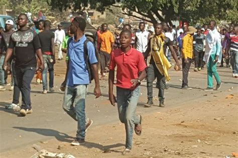 Chauffour Es Entre La Police Et Les Militants Du G Lubumbashi