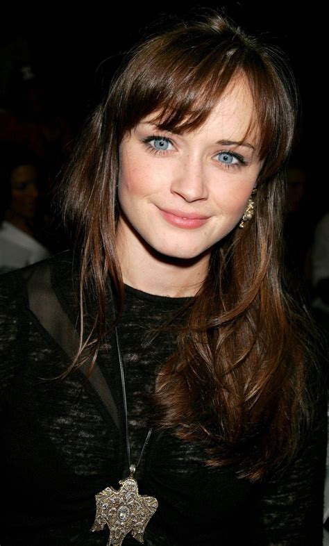 Bledel Bangs Also Love That Shes A Blue Eyed Brunette Alexis