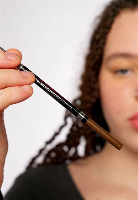 L Oréal Paris BROW ARTIST SKINNY DEFINER Wenkbrauwpotlood brunette bruin Zalando nl