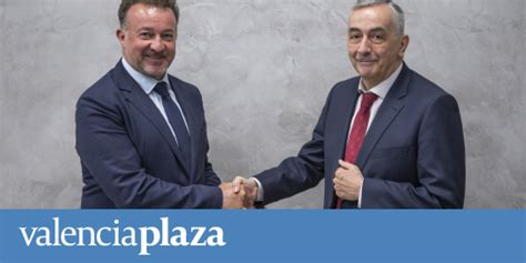 Caixa Ontinyent firma un convenio con Funcas para impulsar la educación