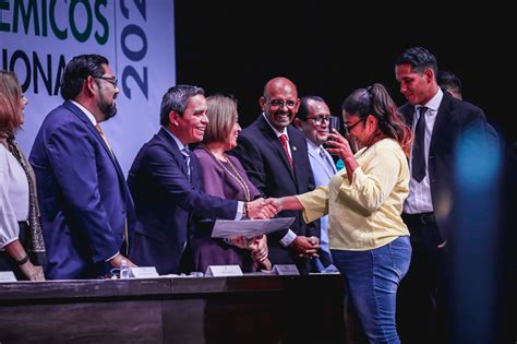 Entrega UdeC 286 Grados Académicos y Títulos Profesionales Desde El