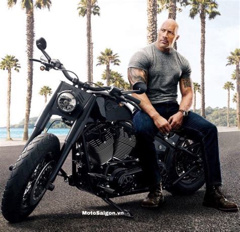 Soi dàn xe moto cực Hot trong phim bom tấn Fast Furious Hobbs Shaw Motosaigon