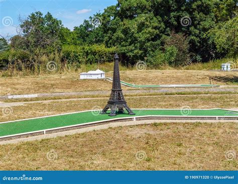 Miniature Golf At Parc Floral De Paris In The Bois De Vincennes Paris