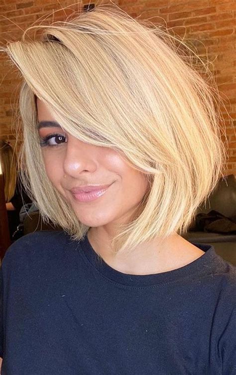 30 Stylish Medium Length Haircuts To Try Blonde Bob With Side Part Bangs Artofit