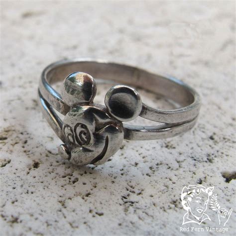 Vintage Sterling Silver Mickey Mouse Ring 65 Etsy Anillos Mickey