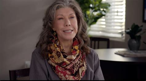 The Scarf Flowers Frankie Bergstein Lily Tomlin In Grace And Frankie