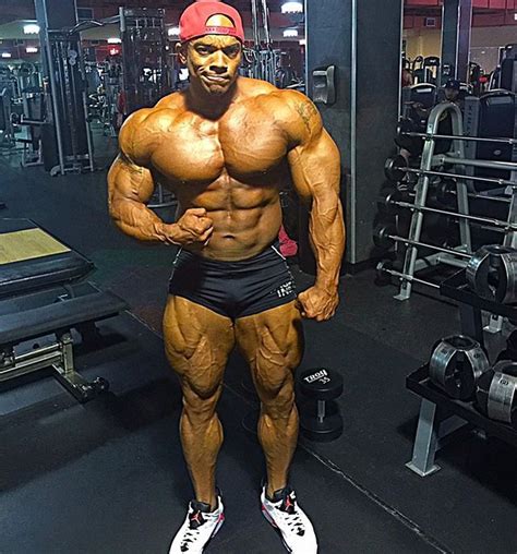 Bodybuilder And Muscle Men Whitepapermuscle Sergio Oliva Jr