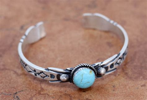 Bracelets : Navajo : Turquoise - NativeIndianMade.com