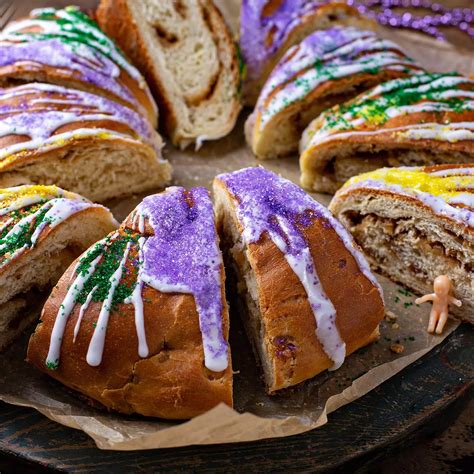 Online Prep Now, Eat Later: King Cake (Eastern Time) | Sur La Table