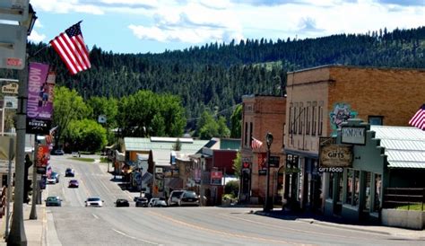 Restaurants and Bars In Eureka, Montana - Tobacco River Ranch Glamping